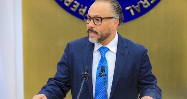 Presidente Ernesto Castro destaca a El Salvador como un destino seguro