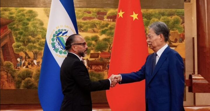 Presidente Ernesto Castro se reúne con el presidente del máximo órgano legislativo de China
