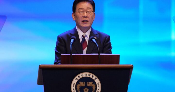 Presidente surcoreano propone a Pyongyang un diálogo para finalizar formalmente la Guerra de Corea